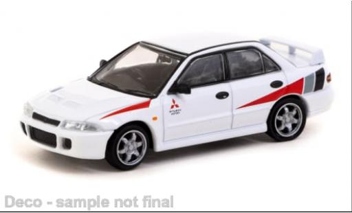 Modelauto Mitsubishi Lancer Evolution RS wit 1/64 Tarmac Works