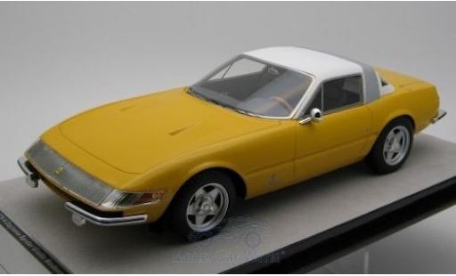 Modelauto Ferrari 365 GTB/4 Daytona Coupe Speciale geel/wit 1969 1/18 Tecnomodel