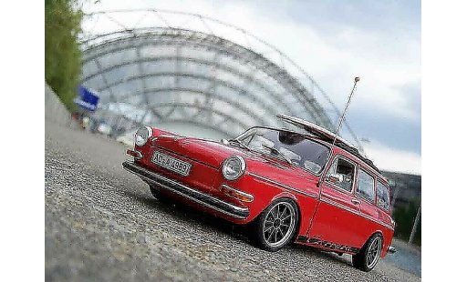 Volkswagen 1600 Base 1/18 Sun Star tl old school rood avec brm jantes modelauto