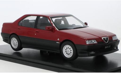 Modelauto Alfa Romeo 164 q4 rood 1994 1/18 Triple 9 Collection