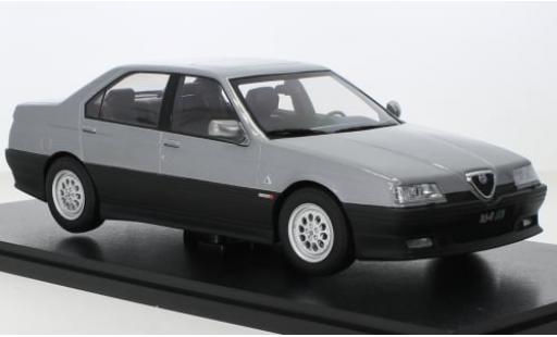 Modelauto Alfa Romeo 164 q4 grijs 1994 1/18 Triple 9 Collection