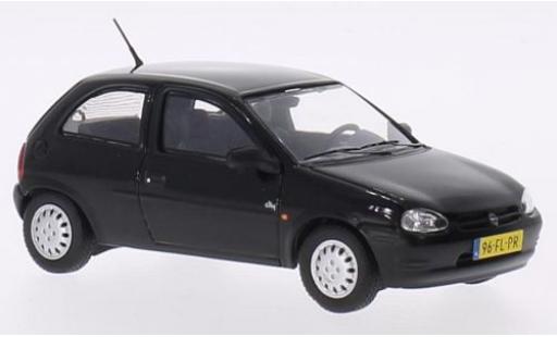 Modelauto Opel Corsa B Base B zwart 1994 1/43 Triple 9 Collection
