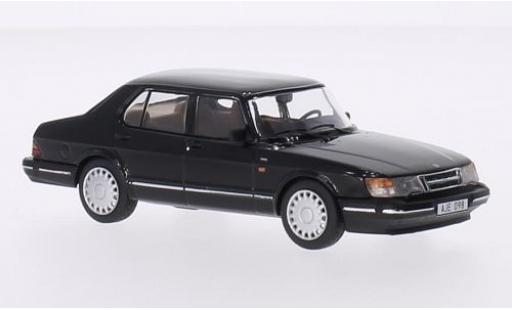 Modelauto Saab 900 i zwart 1987 1/43 Triple 9 Collection