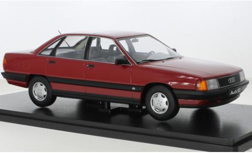 Modelauto Audi 100 berline (C3) rood 1989 1/18 Triple 9 Collection