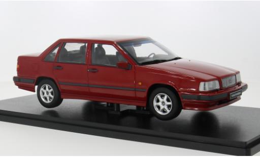 Modelauto Volvo 850 Base rood 1993 1/18 Triple 9 Collection