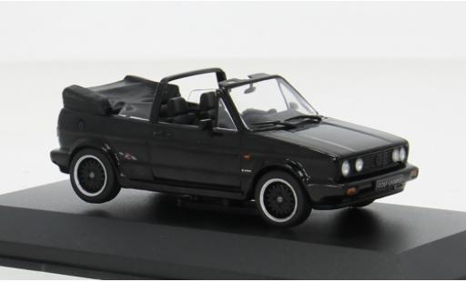 Modelauto Volkswagen Golf Base Mk1 zwart 1/43 Solido