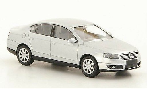 Volkswagen Passat B6 1/87 Wiking grijs 2005 modelauto
