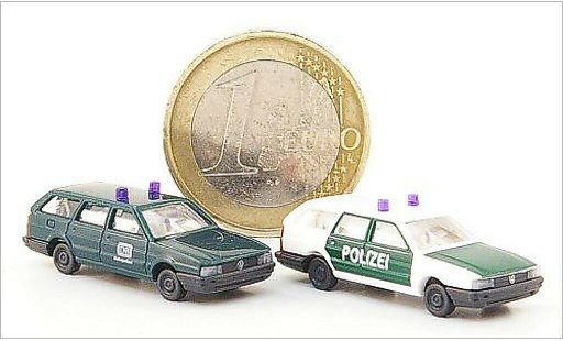 Volkswagen Passat Base 1/160 Busch Variant modelauto