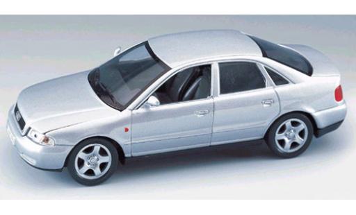 Modelauto Audi A4 berline grijs 1/24 Welly