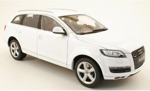 Modelauto Audi Q7 suv wit 2010 1/18 Welly