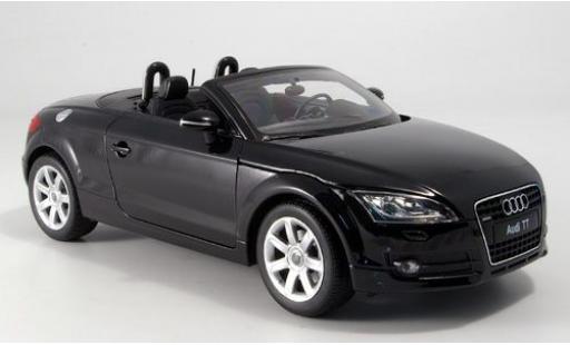 Modelauto Audi TT roadster zwart 1/18 Welly