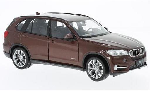 Modelauto Bmw X5 suv (F15) bruin 1/24 Welly