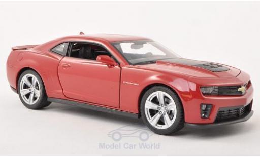 Modelauto Chevrolet Camaro ZL1 rood 2012 1/24 Welly