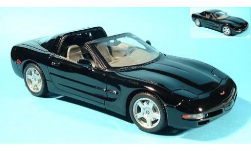 Modelauto Chevrolet Corvette Coupe zwart 1999 1/18 Welly