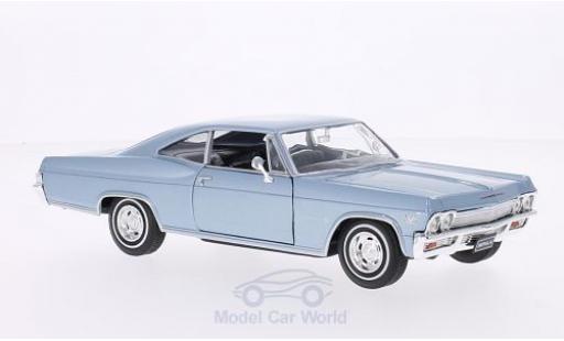 Modelauto Chevrolet Impala SS 396 metallic blauw 1965 1/24 Welly