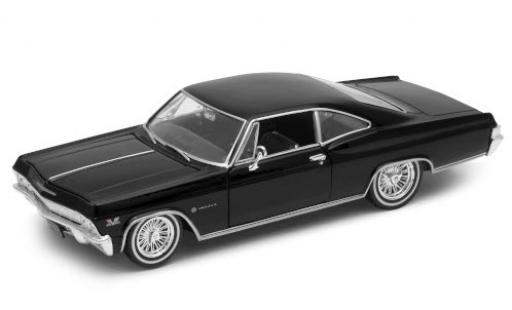 Modelauto Chevrolet Impala tuning SS 396 zwart 1965 1/24 Welly