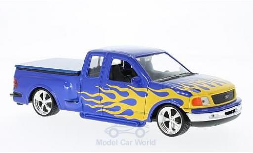 Modelauto Ford F-150 Pickup 50 Flareside Supercab Low Rider blauw/Dekor 1999 1/24 Welly