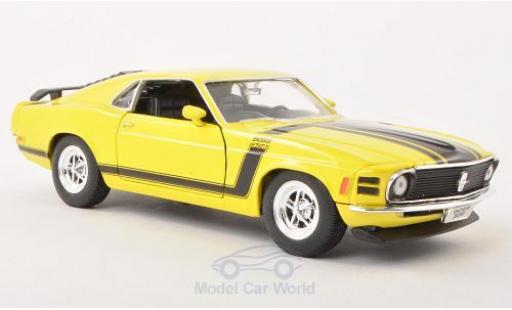 Modelauto Ford Mustang Boss 302 geel 1970 zonder Vitrine 1/24 Welly