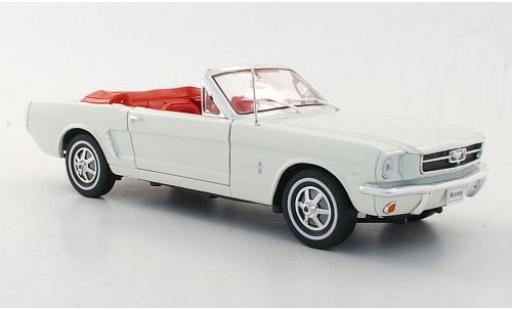 Modelauto Ford Mustang Convertible Cabriolet wit 1964 1/18 Welly