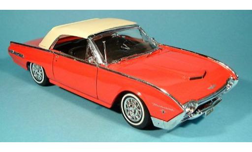 Modelauto Ford Thunderbird Bullet Bird Roadster rood 1962 1/18 Welly