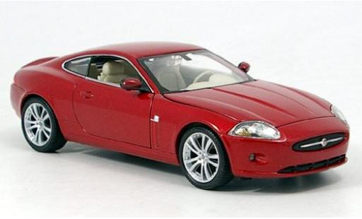 Modelauto Jaguar XK 150 Coupe rood 1/24 Welly