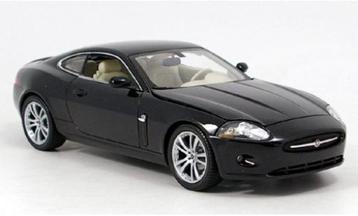 Modelauto Jaguar XK 150 Coupe zwart 1/18 Welly
