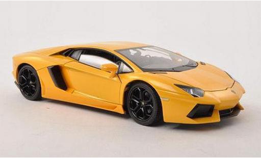 Modelauto Lamborghini Aventador Base Coupe geel 1/24 Welly