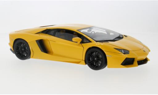 Modelauto Lamborghini Aventador LP 700-4 geel 2011 1/18 Welly