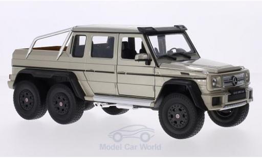 Modelauto Mercedes 6 6x6 G63 AMG metallic beige 1/24 Welly