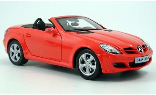 Modelauto Mercedes SLK Base open rood 2004 1/18 Welly