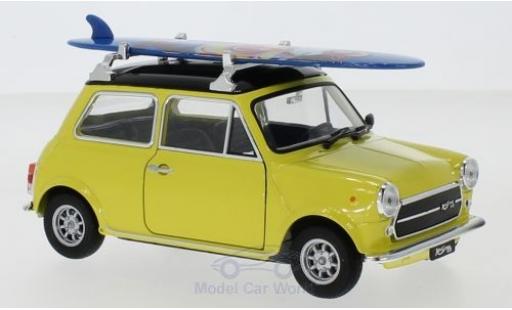 Modelauto Mini Cooper Base 1300 geel/zwart 1974 Surfboard 1/24 Welly