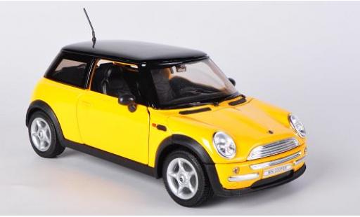 Modelauto Mini Cooper Base geel sans Vitrine 1/24 Welly
