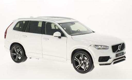Modelauto Volvo XC Base 90 wit 2015 1/18 Welly