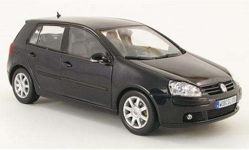 Modelauto Volkswagen Golf Base V metallic zwart sans Vitrine 1/18 Welly