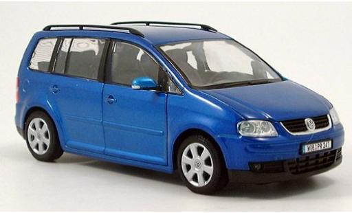 Modelauto Volkswagen Touran Base (ohne Farbangabe) 2004 1/24 Welly