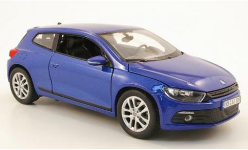 Modelauto Volkswagen Scirocco Base 3 metallic blauw 1/24 Welly