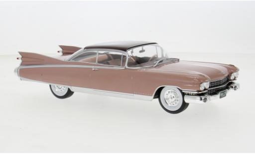 Modelauto Cadillac Eldorado Coupe Seville metallic roze 1959 1/24 WhiteBox