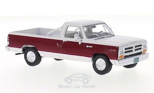 Modelauto Dodge RAM pickup wit/rood 1987 1/43 WhiteBox