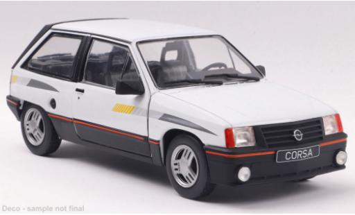 Modelauto Opel Corsa A SR A wit 1985 1/24 WhiteBox