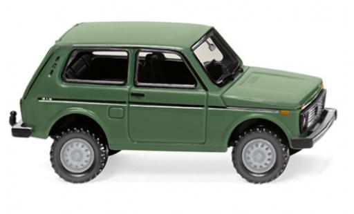 Modelauto Lada Niva Base groen 1/87 Wiking