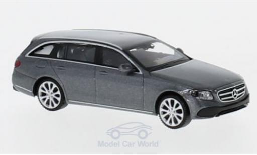 Modelauto Mercedes Classe E Base (S213) Avantgarde metallic grijs 1/87 Wiking