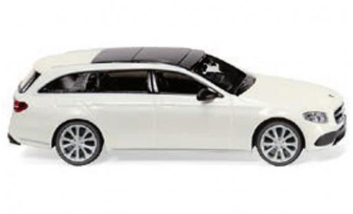 Modelauto Mercedes Classe E T-Modell Avantgarde (S213) metallic wit 1/87 Wiking